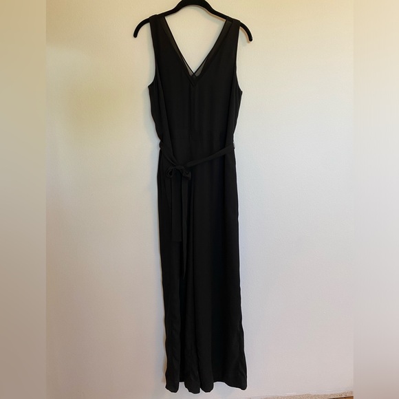 Banana Republic Black Wide-leg Jumpsuit, Size 6 - Picture 4 of 7
